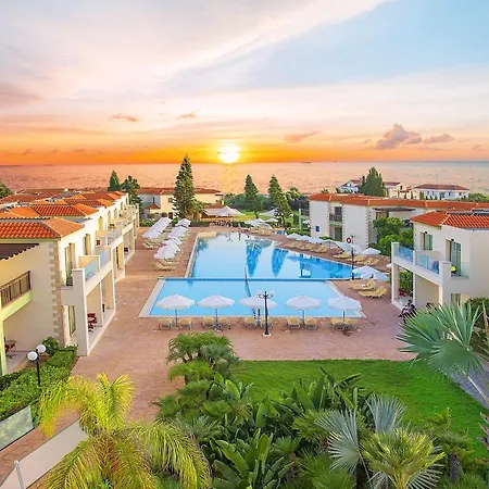 Ramada & By Wyndham 4*