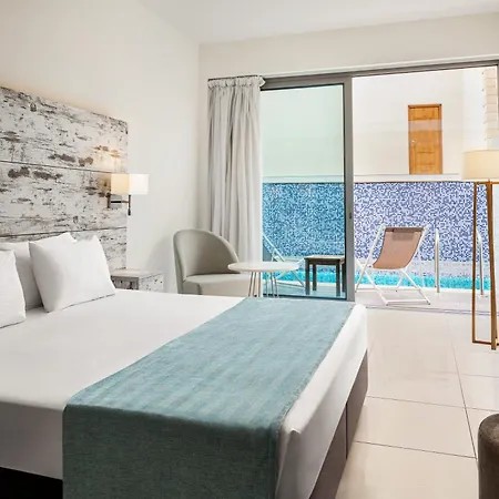 Ramada & By Wyndham Otel 4*