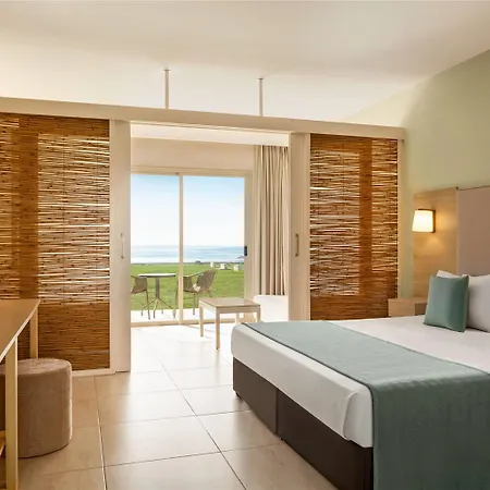 Отель Ramada & By Wyndham