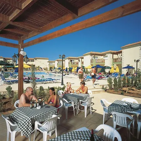 Ramada & By Wyndham Отель