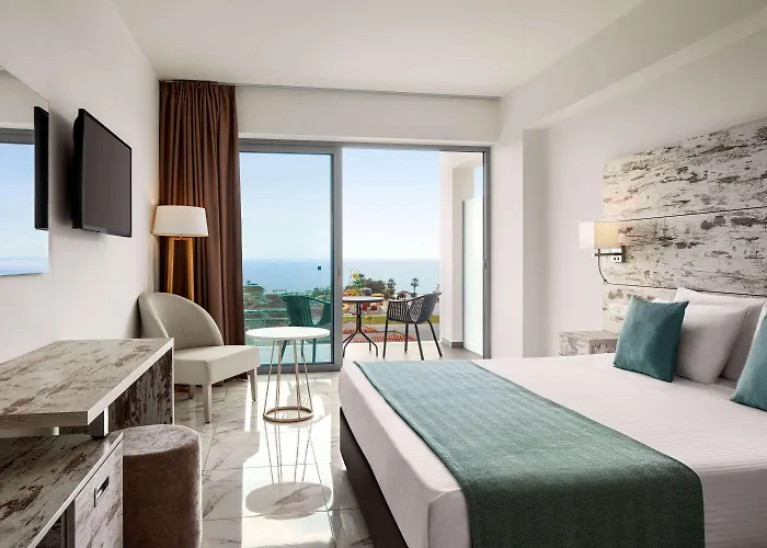 Ramada & By Wyndham 4*