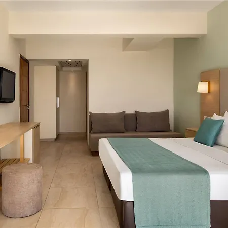 Ramada & By Wyndham Hotel 4*