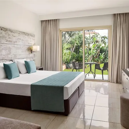 Hotel Ramada & By Wyndham Agia Napa