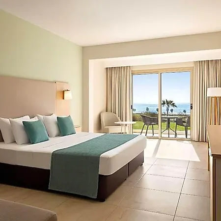 Ramada & By Wyndham 4*