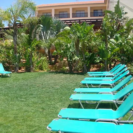 Hotel Ramada & By Wyndham 4*