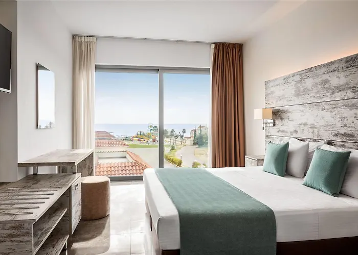 Ramada & By Wyndham Hotell 4*