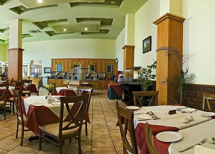 Hotell Ramada & By Wyndham Ayia Napa